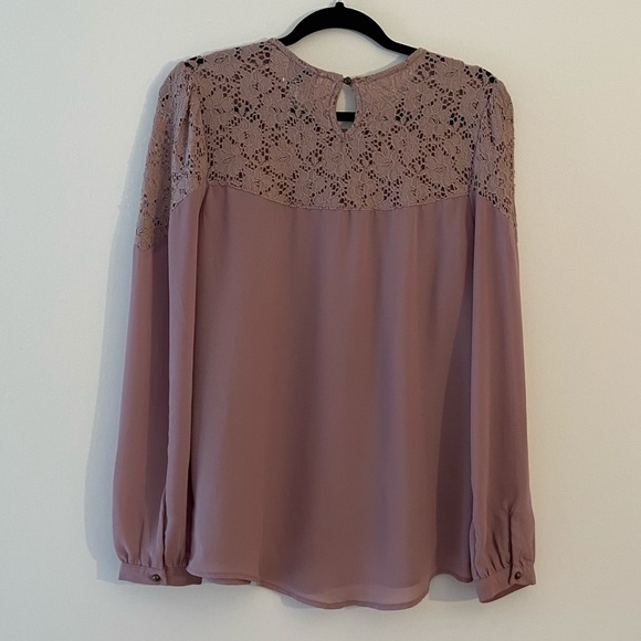 Kit and Sky | Lace Blouse - Picture 8 of 10